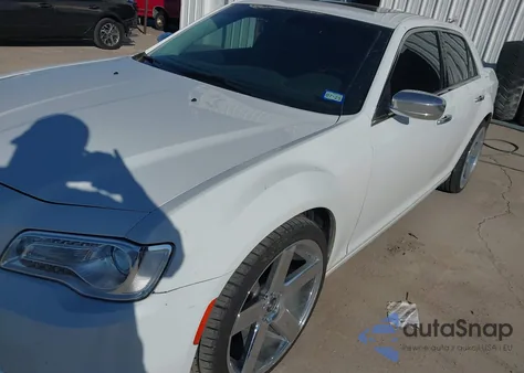 2020 Chrysler 300 Limited из США, поврежденный, VIN 2C3CCAEG3LH131489